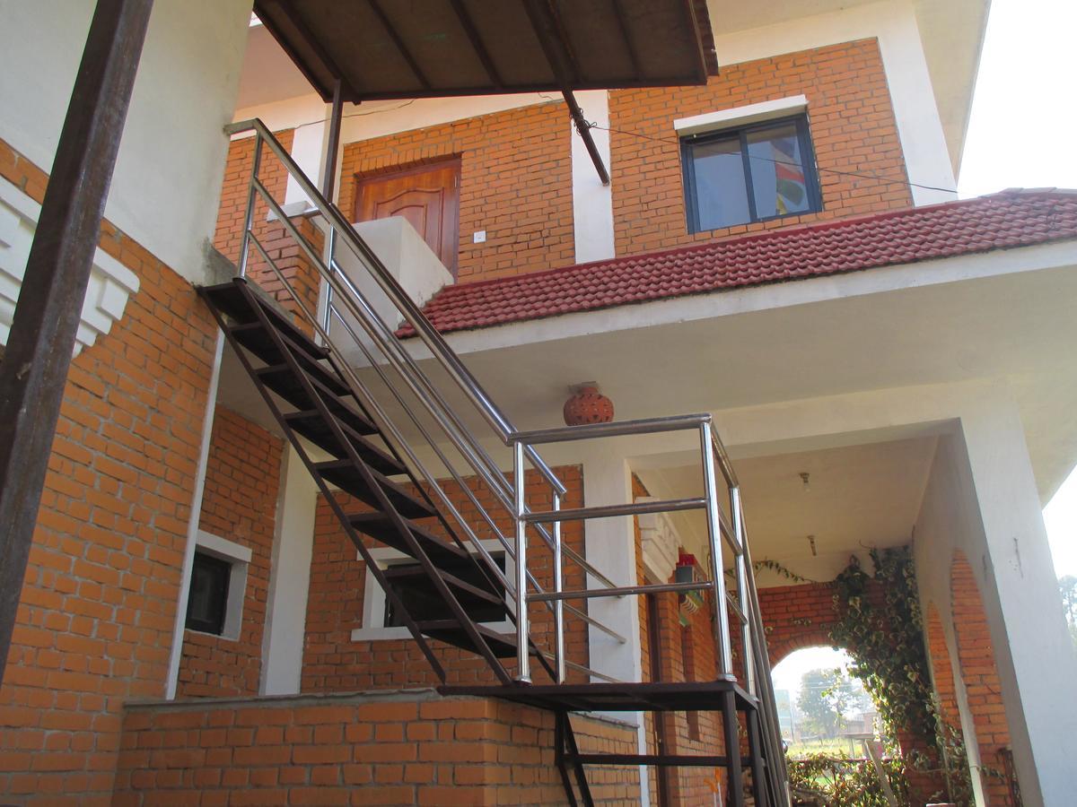 Hotel Swiss Dakshinkali Экстерьер фото